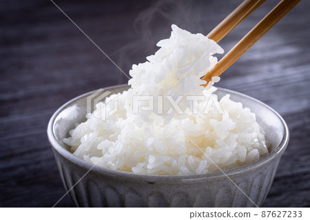 Freshly cooked rice Freshly cooked rice 87627233