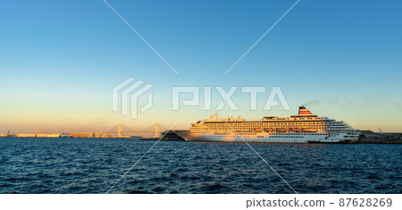 Yokohama Port Asuka Yokohama Port Asuka 87628269
