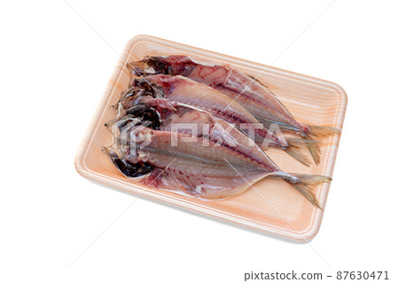 Opening of horse mackerel in the sea, 3 packs of dried fish [Material for leaflets] 87630471