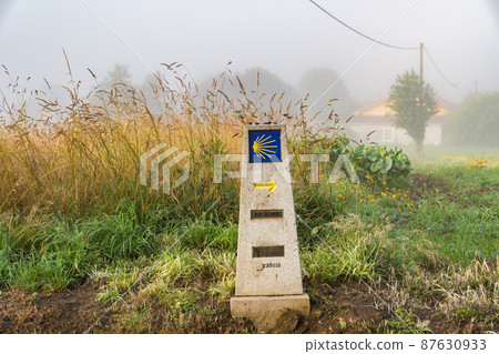 Camino pilgrimage road 87630933