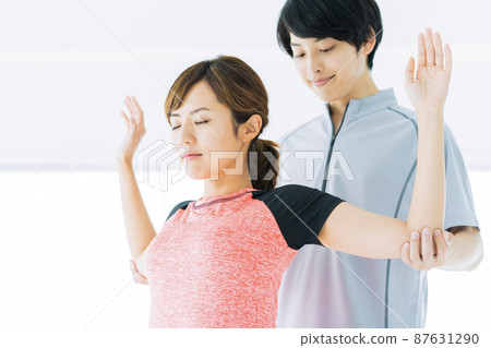 Massage Body Chiropractic Female Patient 87631290