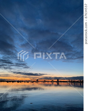 Sea / Sunset / Australia / Tropical / Beach / Overseas / Nature / Sky 87634537