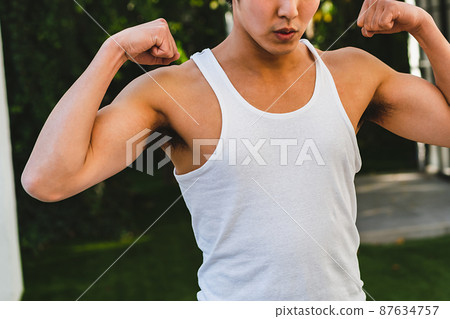 手臂肌肉 87634757