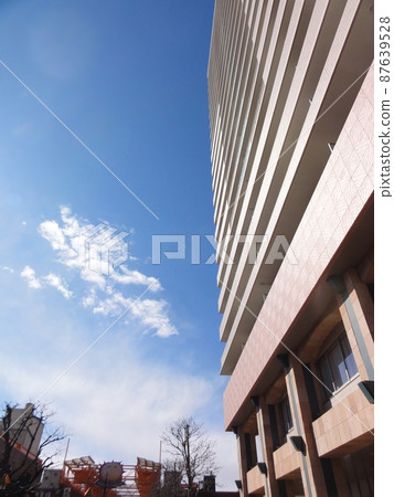 High-rise apartment on Mon Cheri Street 87639528