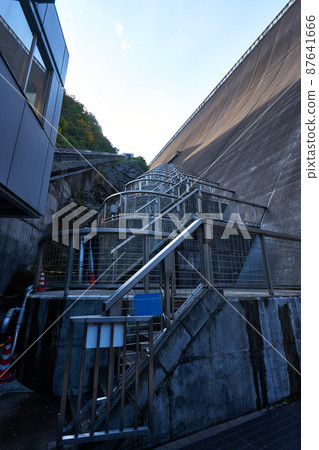 Kanagawa Prefecture Footing Stairs and Miyagase Dam 87641666