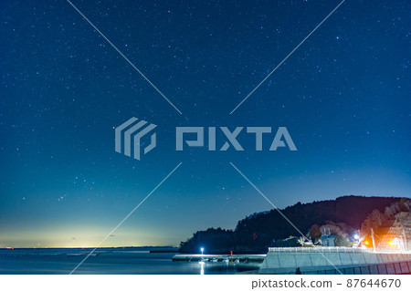 Harbor night 87644670