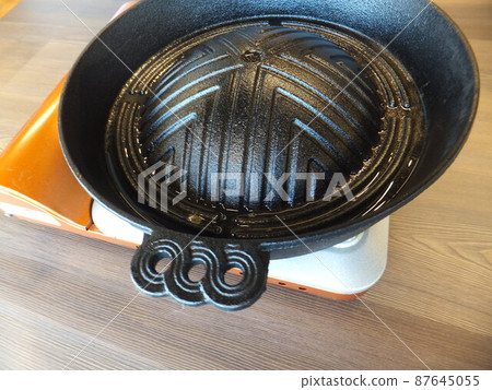 Genghis Khan pot 87645055