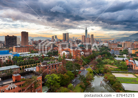 Taipei, Taiwan skyline over National Taiwan University 87645255