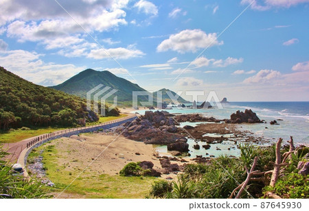 俯瞰未蓄水的伊赫亞島 俯瞰未蓄水的伊赫亞島 87645930