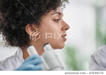 portrait of a young woman scientist. close-up. 87646574