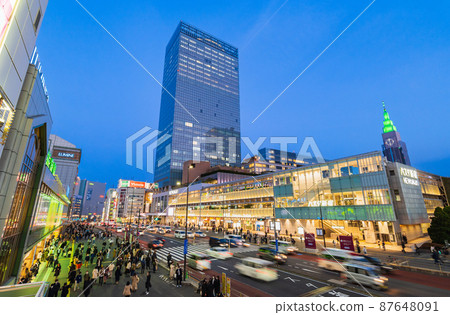 Shinjuku Station South Exit Night View Shinjuku Station South Exit Night View 87648091