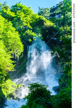 Maiden Falls (Tateshina / Yokotani Valley) 87654504