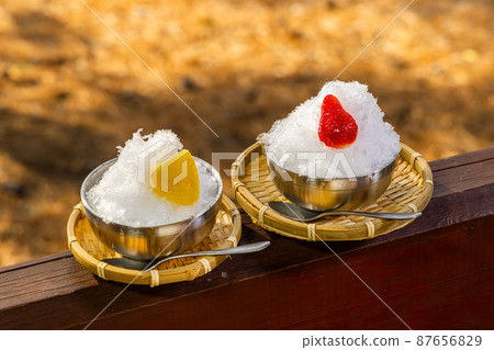 亞洲食物的刨冰 亞洲食物的刨冰 87656829