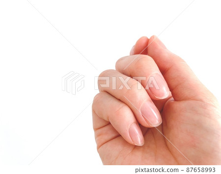 閃亮的拋光女性指甲 87658993