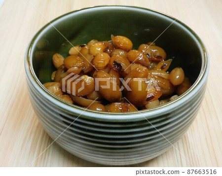 Boiled beans 87663516