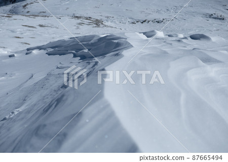 Mt. Kisokoma and Mt. Hoken in the midwinter 87665494