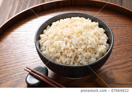 Brown rice rice Brown rice rice 87669822