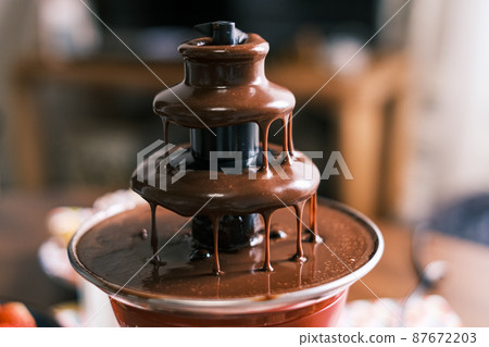 Chocolate fondue Chocolate fondue 87672203