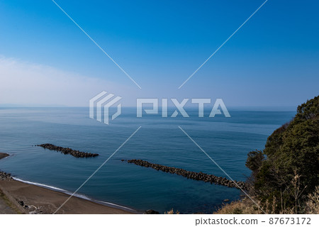 海洋、岩石和海岸的形象(照片:新潟縣柏崎市) 海洋、岩石和海岸的形象(照片:新潟縣柏崎市) 87673172