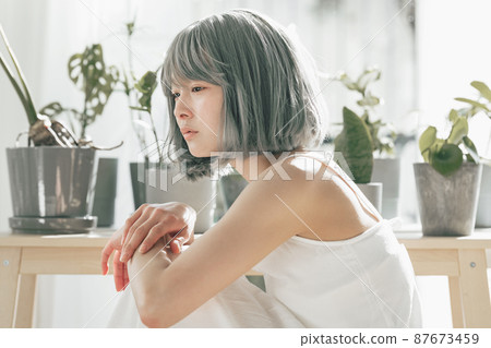 Woman beauty portrait Woman beauty portrait 87673459