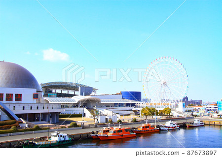Scenery of Nagoya City and Port of Nagoya Public Aquarium Scenery of Nagoya City and Port of Nagoya Public Aquarium 87673897