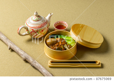 Crab meat rice Rurohan Taiwanese dish of minced pork rice 87675069