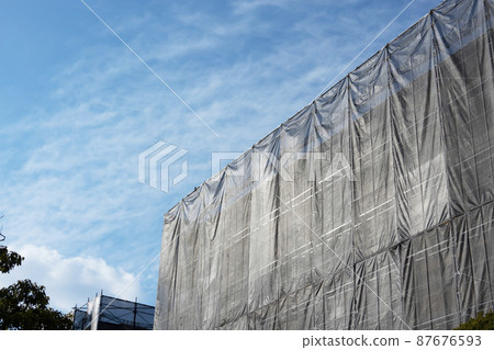 Construction site of collective housing 87676593