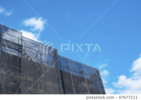 Construction site of collective housing 87677211