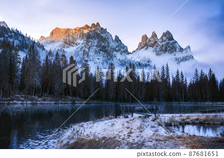 Beautiful winter scenery landscape and snow frosted mountain in Italy . Beautiful winter scenery landscape and snow frosted mountain in Italy . 87681651