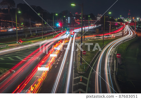 茨城縣水戶市偕樂園的照明和汽車的軌跡 茨城縣水戶市偕樂園的照明和汽車的軌跡 87683051