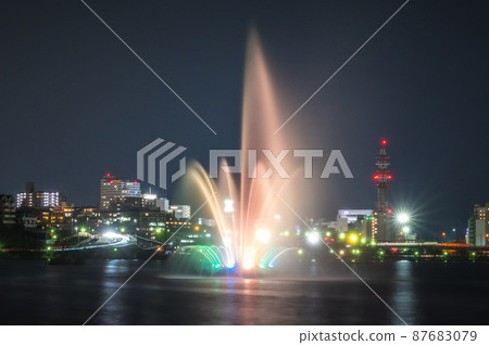 Illumination of the fountain of Lake Senba, Mito City, Ibaraki Prefecture 87683079