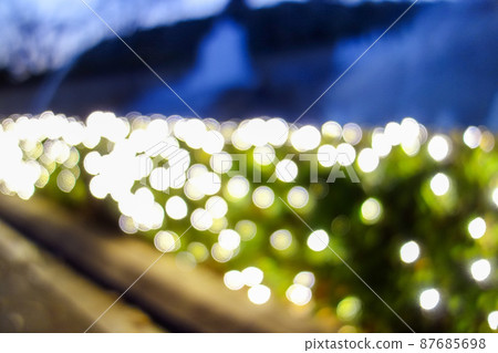 Illuminations installed on the fence of the park [Bokeh] 87685698