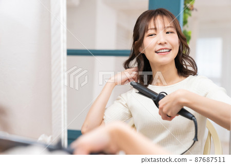 一個女人頭髮套 一個女人頭髮套 87687511