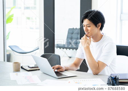 遠程辦公男性生活生活方式休閒 87688580