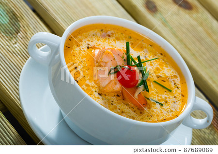 Norwegian cream soup with salmon 87689089