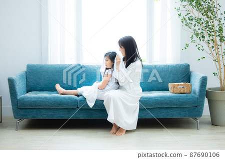Mother and daughter towel 87690106