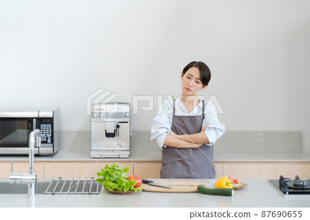 疲憊的女主婦廚房 87690655