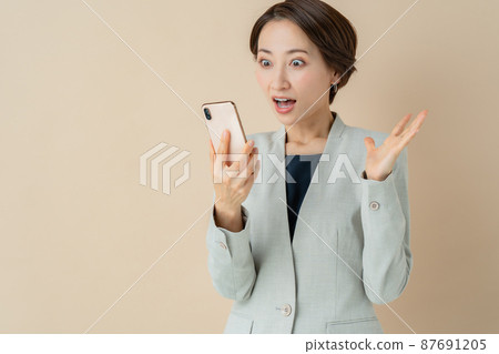 女性商業驚喜震撼 女性商業驚喜震撼 87691205