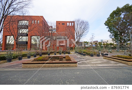 Kurume City Library at Ishibashi Cultural Center in Fukuoka Prefecture 87691774