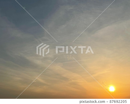 Beautiful evening view (86) [Spring sky] 87692205