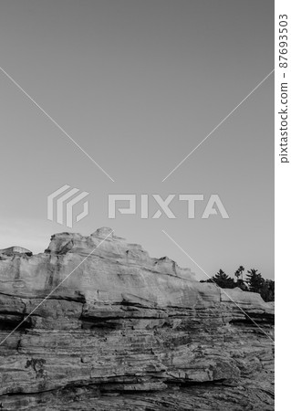 Senjojiki Monochrome [Shirahama Town, Nishimuro District, Wakayama Prefecture] 87693503