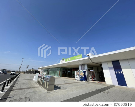 建王高速公路唯一加油站的菖蒲停車場 建王高速公路唯一加油站的菖蒲停車場 87693819