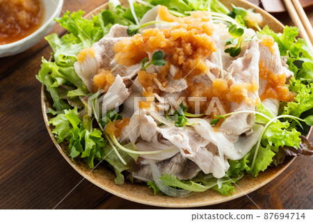 Cold shabu-shabu ponzu salad Cold shabu-shabu ponzu salad 87694714