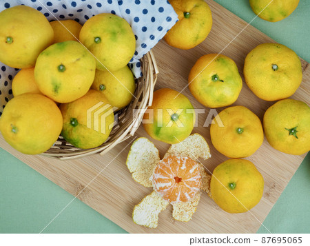 fresh organic fruit tangerine 87695065