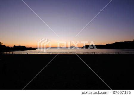 Sunset from Zushi Beach in Zushi City, Kanagawa Prefecture 87697356