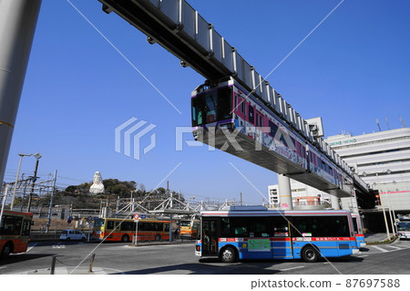 March 1336 Ofuna Kannon and Ofuna Station / Shonan Monorail March 1336 Ofuna Kannon and Ofuna Station / Shonan Monorail 87697588