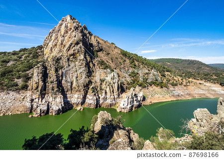 Landscape view of Monfrague National Park. Caceres, Extremadura, Spain Landscape view of Monfrague National Park. Caceres, Extremadura, Spain 87698166