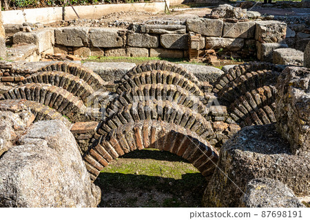 Museum of the Roman amphitheater, Casa del Anfiteatro at Merida, Spain 87698191