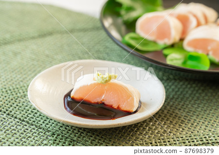 Hot water of chicken fillet soaked in soy sauce 87698379