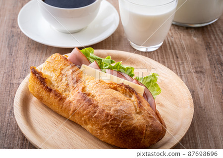 早餐吃三明治 早餐吃三明治 87698696